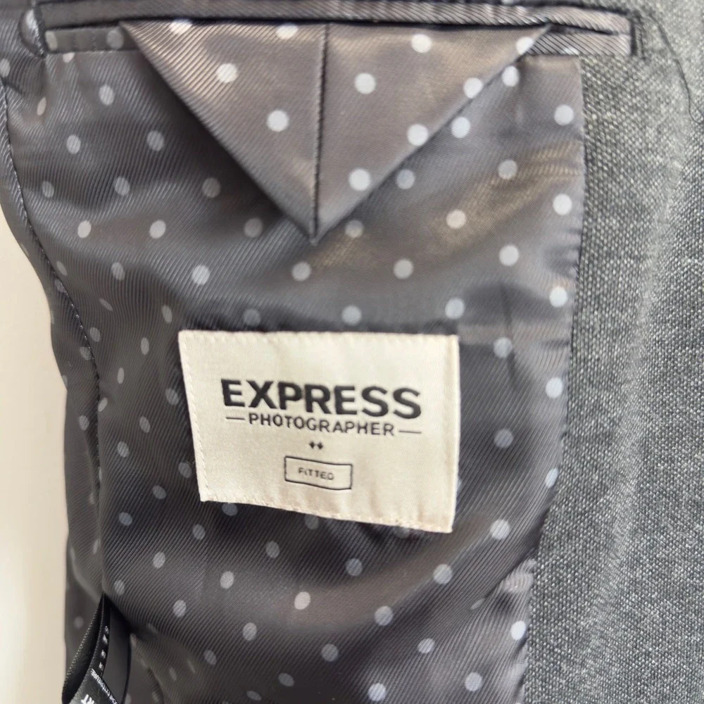 Express Photographer Fitted Blazer Mens 36S Gray Knit Cotton Blend Two Button